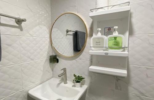 Wat Sam Phraya Apartment | Entire house,Unwind in the city, near GrandPalace