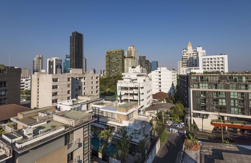 Khlong Tan Nuea Apartment | European Elegance 2BR Pool Access