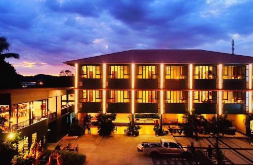 Sangkhla Buri Hotel | Evergreen Hill Resort
