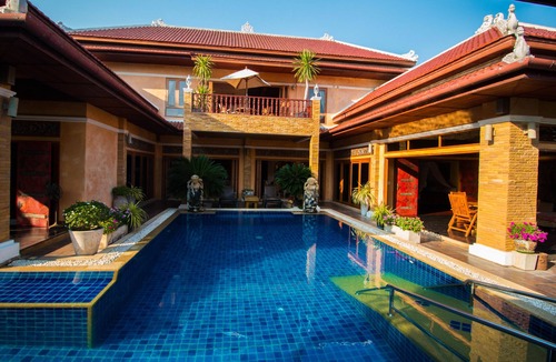 South Pattaya Villa | Exclusive Balinese 7BR Villa for rent
