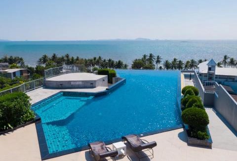Saen Suk Apartment | Execlusive Seaview 1 bedroom suite with toproof pool at The Patio Bangsaen