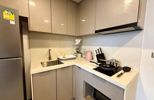 Rama 9 Apartment | Executive Apt w/Walk-in Closet, Golf, Pool & Gym