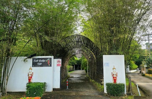 Khuekkhak Cabin | Exotic Boutique Hotel