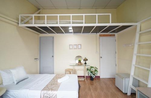 Chom Phon Hostel | EZ Sleep @ Ratchada 19