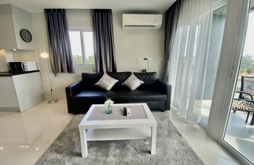 Kram Condo | Family 2 bedroom Seaview on Top floor