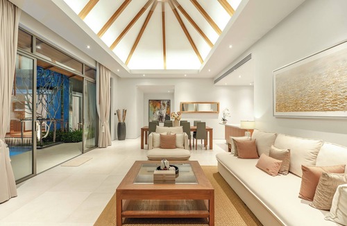 Thep Kasattri Villa | Famous Anchan Flora 4 BR V165