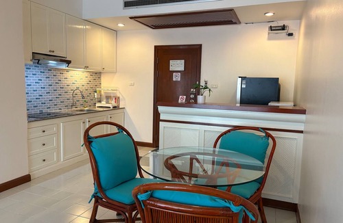 Patong Apartment | Fantastic apartment with AC and great pool in Kalim Patong by the Sea