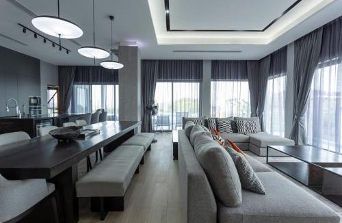 Ban Saiyuan House | Feel Like a King Biggest Best VillaCinema gym #v42