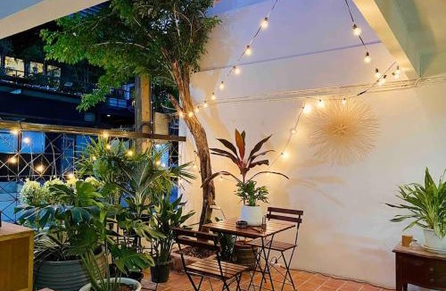 Sukhumvit House | Flip Flop In Townhouse