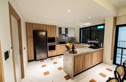 Khlong Toei Nuea Apartment | Floral Court Hotel & Residence Sukhumvit 13