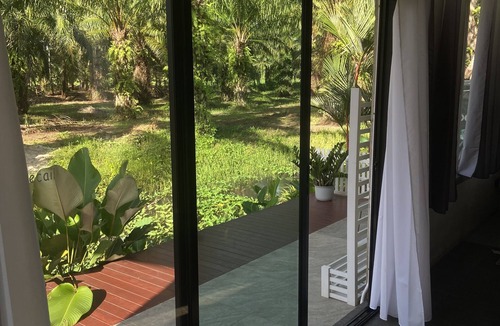 Chumphon House | Forest Guesthouse Chumphon