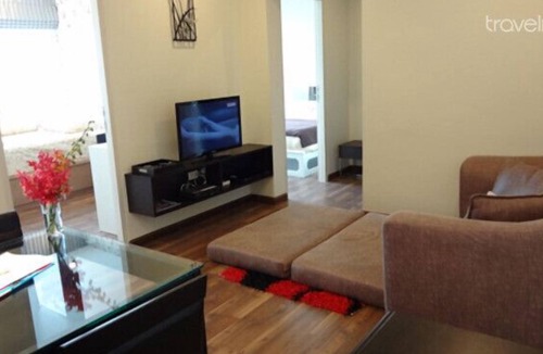 Ratchathewi Apartment | Free weekly cleaning 2BR near BTS