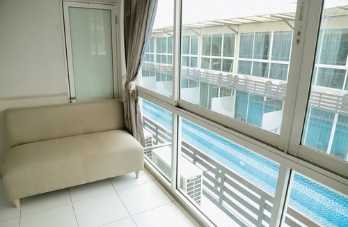 Lak Si Hotel | Full Stop Pool Villa Don Mueang