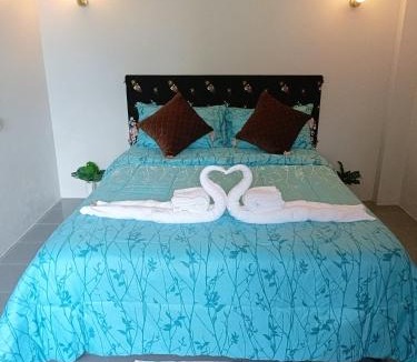 Downtown Krabi Hotel | Funky Crab The River