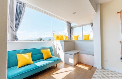 Ban Du House | Glass House, Mountain View, Near Airport-City