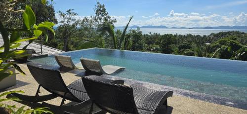 Nong Thale Villa | Glass House Sea View Villa