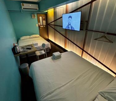 Pathumwan Hostel | Glur Central Pratunam