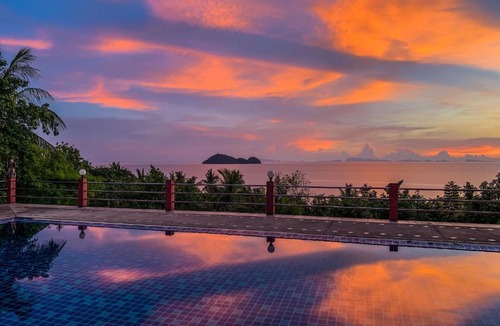 Wok Tum Resort | Golden Hill Resort