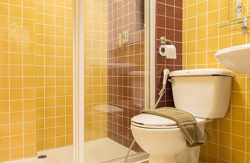 Ratchaprasong Hotel | Golden House Bangkok