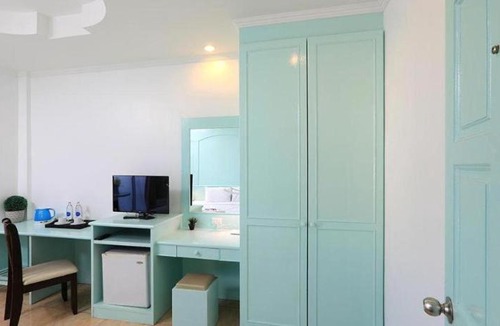 Patong Hotel | Gorgeous Boutique Room