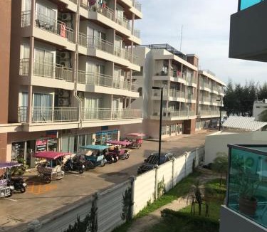 Kram Apartment | Grand Blue 181/8