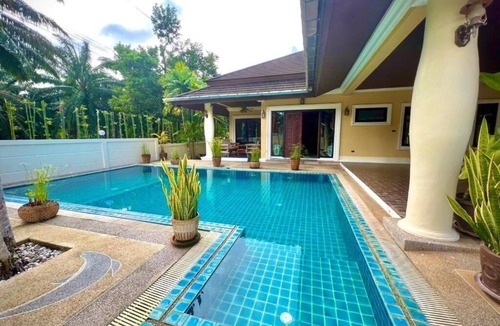 Khuekkhak Villa | Grand Villa Khaolak - Three-Bedroom Villan