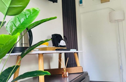 Maret House | Guest home blue