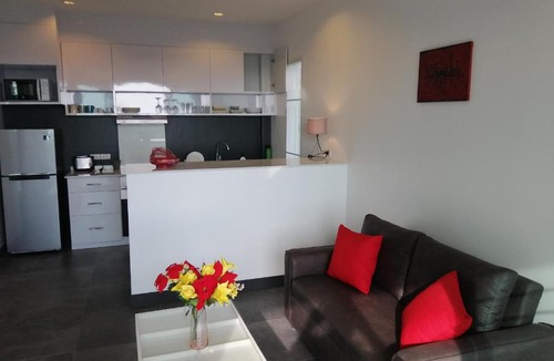 Na Thon Villa | HAPPY VILLA
