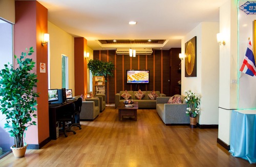 Khlong Chan Hotel | Happyland Mansion