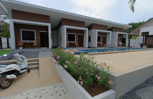 Nong Thale Resort | Hello Montri