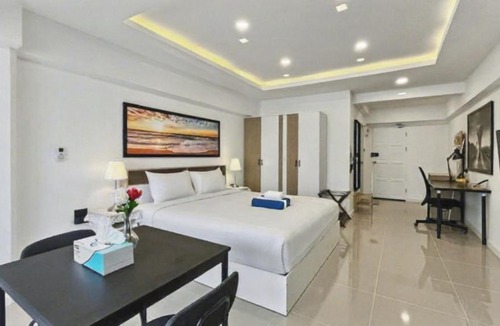 Patong Apartment | Heritage - Modern Studio shared Pool, City Centre