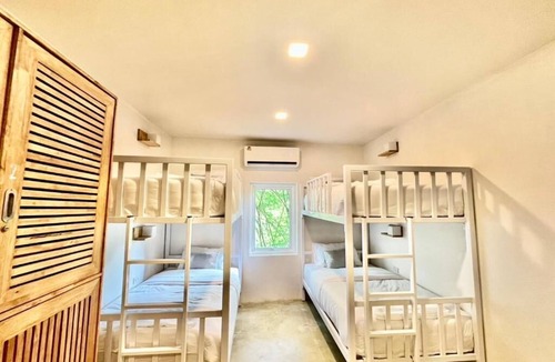 Thong Sala Hostel | Hi Sea Hostel