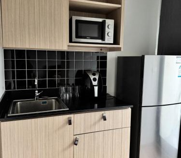 Bang Na Apartment | High Floor Peaceful Studio Near BTS Sukhumvit