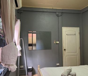 Wua Lai Hostel | Ho Hostel