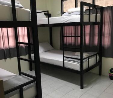 Thong Sala Hostel | Holiday Phangan - Hostel & Bar