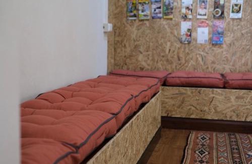 Wua Lai Hostel | @Home Hostel Wua Lai