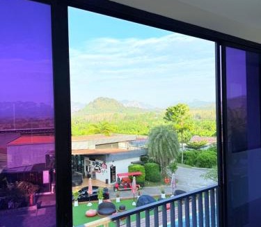 Ban Ta Khun Hotel | Homey At The Dam, Private House