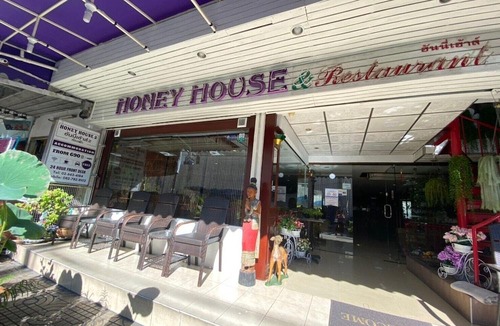 Bangkok Central Business District Hotel | Honey House 2