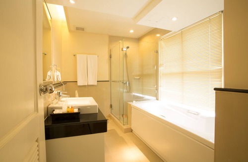 Bangkok Central Business District Hotel | Hope Land Hotel Sukhumvit 24