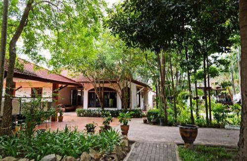 Lipa Noi Hostel | Hostel ∙ 2 guests
