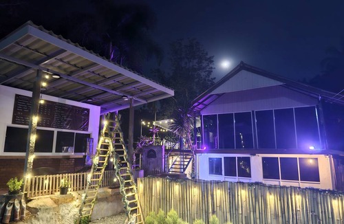 Khlong Sok Hostel | Hostel ∙ 8 guests