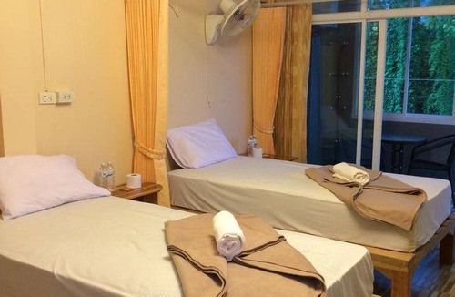 Khlong Sok Hostel | Hostel ∙ 8 guests