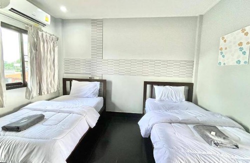 Uttaradit Hotel | Hotel ∙ 3 guests