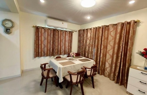Sala Klang House | House in Nonthaburi close to Bangkok ภัสสรไพรด์ ปิ่นเกล้า วงแหวน บางกรวย นนทบุรี