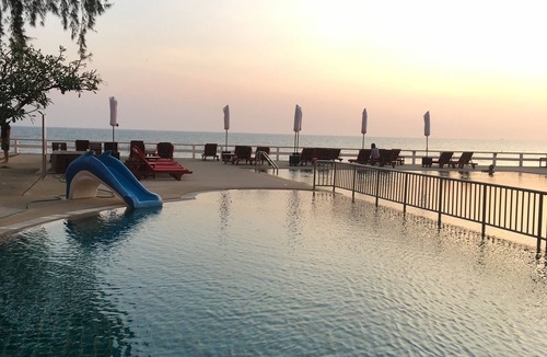 Khao Takiab Apartment | Hua Hin Beach-Front Duplex
