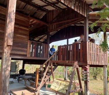 Hang Chat House | Hug Doi Homestay