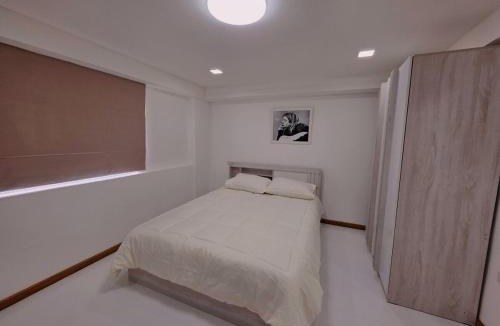 Racha Thewa Apartment | Hugg daily airport 1