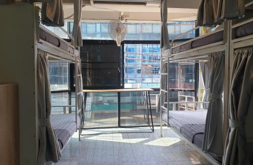 Sri Phum Hostel | i-smile