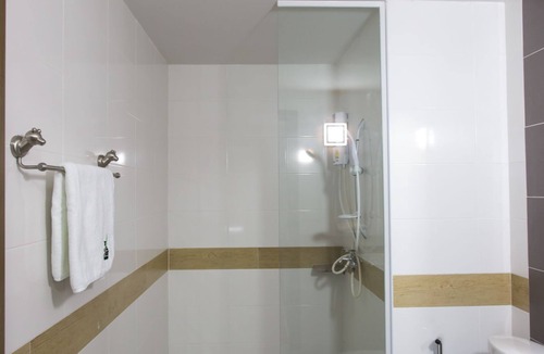 Phitsanulok Hotel | Iron Resort&Hotel