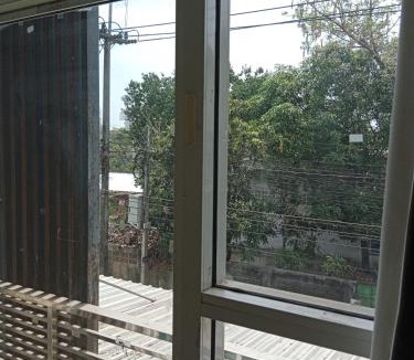 Tha Sai Luat Hostel | ISI Backpackers'